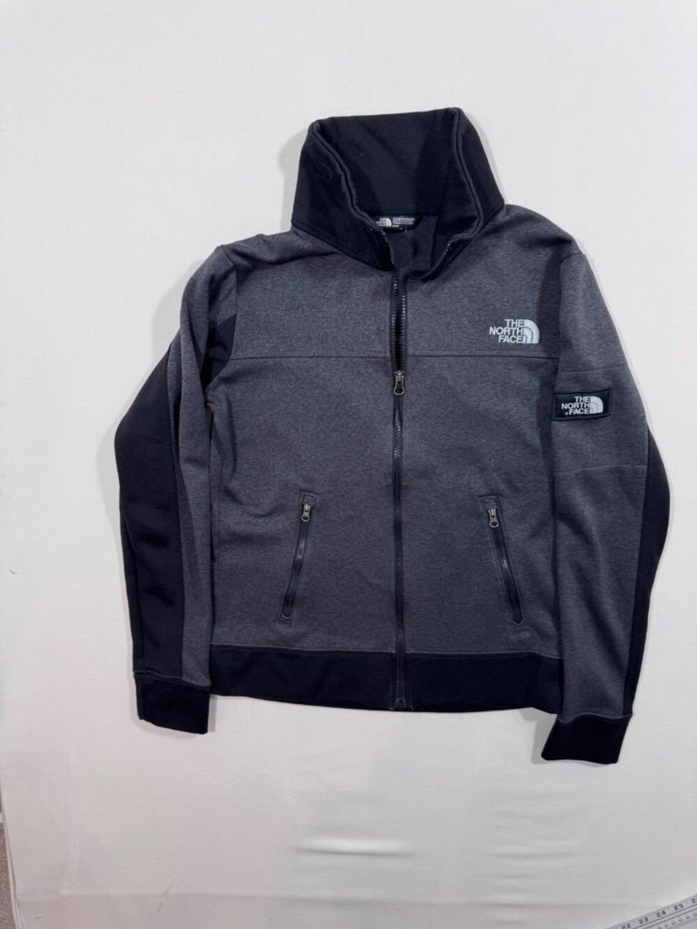 The North Face Women Full Zip Hoodie Jacket Gray Black M Running Athletic Hiking